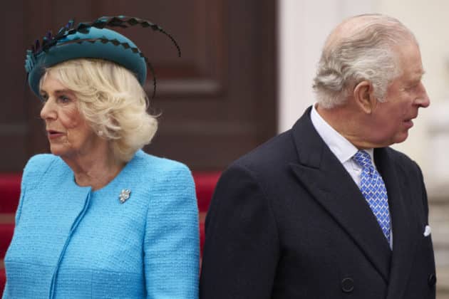 Staatsbesuch von König Charles III. und Königin-Gemahlin Camilla. Bundespräsident Frank-Walter Steinmeier und Elke Büdenbender empfangen König Charles III. und Königin-Gemahlin Camilla des Vereinigten Königreichs im Schloss Bellevue in Berlin © Ulrich Stamm