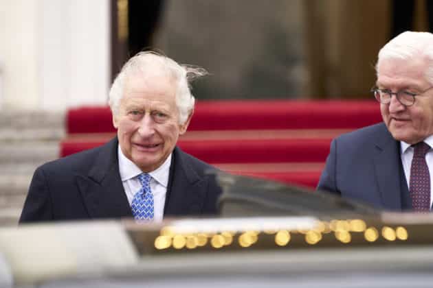 Staatsbesuch von König Charles III. und Königin-Gemahlin Camilla. Bundespräsident Frank-Walter Steinmeier und Elke Büdenbender empfangen König Charles III. und Königin-Gemahlin Camilla des Vereinigten Königreichs im Schloss Bellevue in Berlin © Ulrich Stamm