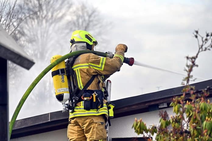 Laubenbrand in einer Kleingartenkolonie an der Voltmerstraße in Hannover-Hainholz