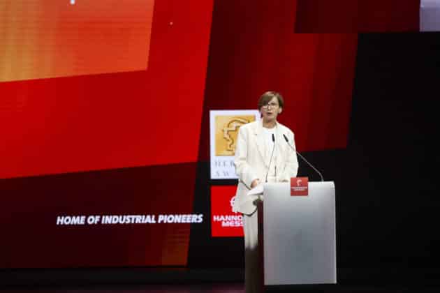 Eröffnungszeremonie der HANNOVER MESSE 2023 mit dem Partnerland Indonesien vom 17. bis 21.April 2023 - HCC Kuppelsaal in Hannover - Verleihung des Hermes Award © Ulrich Stamm