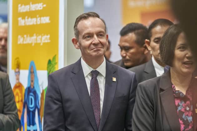 Eröffnungsrundgang auf der HANNOVER MESSE 2023 von Bundeskanzler Olaf Scholz und S. E. Joko Widodo, Präsident der Republik Indonesien am 17.April 2023 © Ulrich Stamm