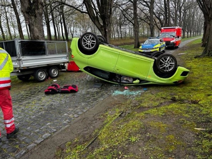 Fahrübung endet mit Überschlag © Polizei Hildesheim