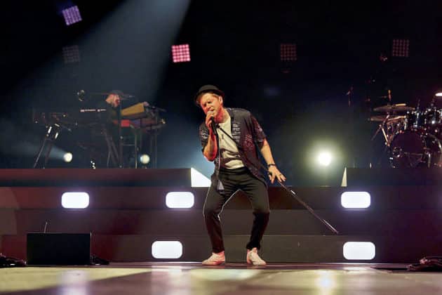 Johannes Oerding auf Plan A Tour 2023 in der ZAG Arena in Hannover © Ulrich Stamm