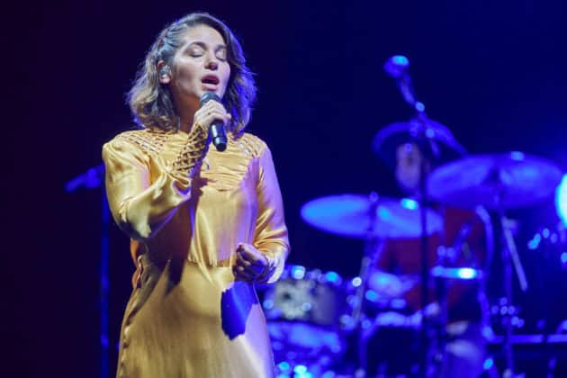 Katie Melua bei deutschen Auftakt ihrer "Love & Money" Tour 2023 im ausverkauften Theater am Aegi in Hannover am 15.April 2023 © Ulrich Stamm