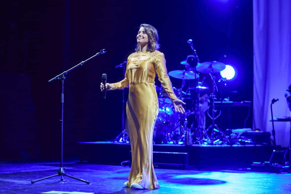 Katie Melua bei deutschen Auftakt ihrer "Love & Money" Tour 2023 im ausverkauften Theater am Aegi in Hannover am 15.April 2023 © Ulrich Stamm