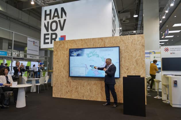 Ukrainische Delegation aus Mykolaiw besucht mit Bürgermeister Oleksandr Syenkevych die HANNOVER MESSE 2023 in Begleitung von Oberbürgermeister Belit Onay © Ulrich Stamm