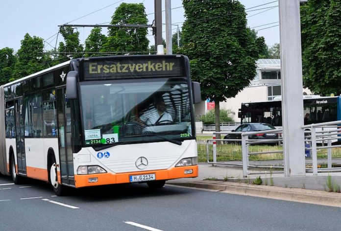 Schienenersatzverkehr © Ulrich Stamm