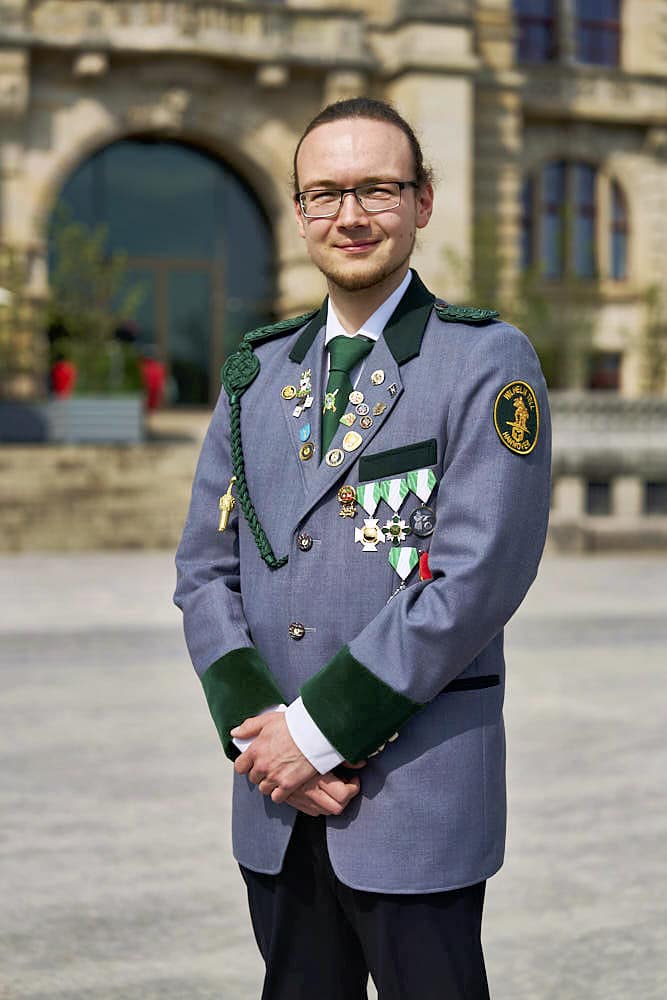  4.Zug (Grüne Standarte) Eike Christian Bader von der Schützengesellschaft Wilhelm Tell © Ulrich Stamm