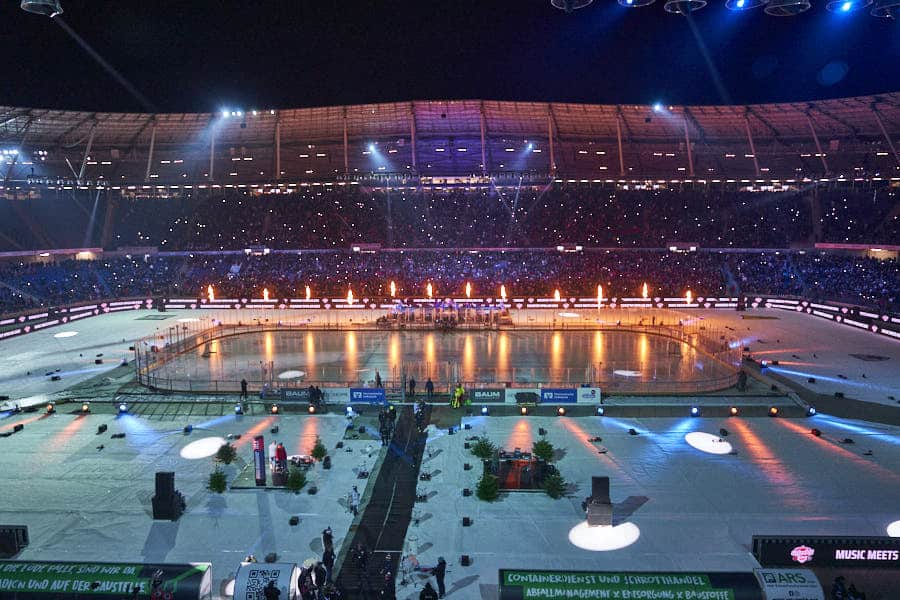 Music Meets Eishockey in der Heinz von Heiden Arena © Ulrich Stamm