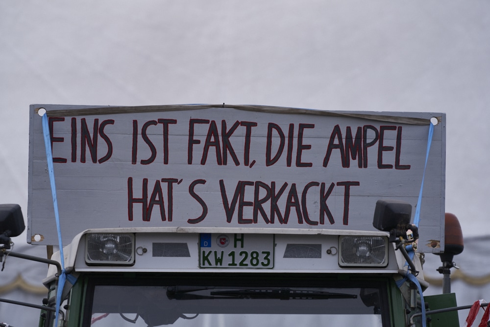 Protest der Landwirte und Bauern der Region Hannover und aus Niedersachsen in der Innenstadt von Hannover und am Landtagsgebäude am 11.01.2024 © Ulrich Stamm