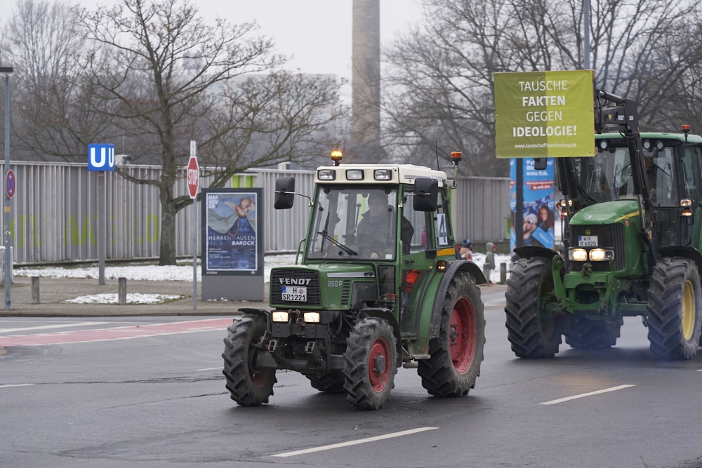 Protest der Landwirte und Bauern der Region Hannover und aus Niedersachsen in der Innenstadt von Hannover und am Landtagsgebäude am 11.01.2024 © Ulrich Stamm