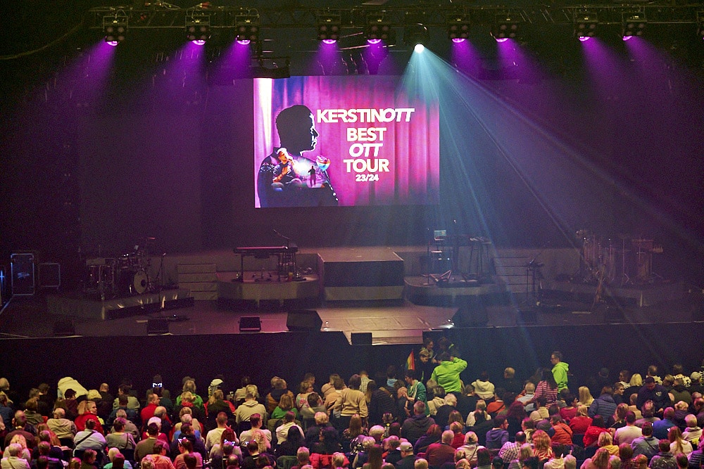 Kerstin Ott auf BestOttTour 2023/2024 in der Swiss Life Hall in Hannover am 6. März 2024 © Ulrich Stamm
