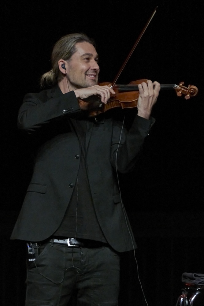 David Garrett Trio auf Iconic Tour 2024 im Kuppelsaal in Hannover am 10.04.2024 © Ulrich Stamm