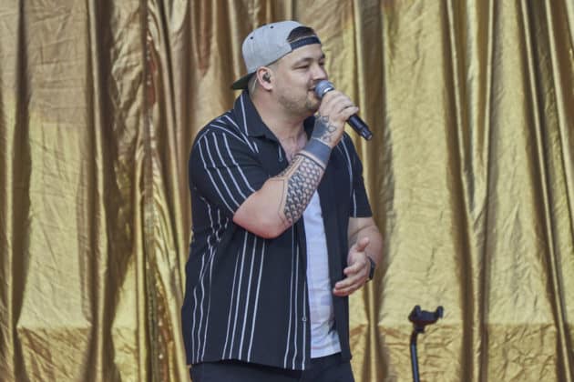 Georg Stengel als Support von Roland Kaiser auf dessen Tournee 50 Jahre - 50 Hits - Die große Tournee zum 50. Bühnenjubiläum - Heinz von Heiden Arena in Hannover / Niedersachsen / Deutschland am 21.06.24 © Ulrich Stamm