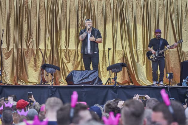 Georg Stengel als Support von Roland Kaiser auf dessen Tournee 50 Jahre - 50 Hits - Die große Tournee zum 50. Bühnenjubiläum - Heinz von Heiden Arena in Hannover / Niedersachsen / Deutschland am 21.06.24 © Ulrich Stamm