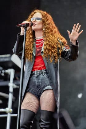Jess Glynne bei der N-JOY Starshow 2024 auf der EXPO Plaza in Hannover © Ulrich Stamm