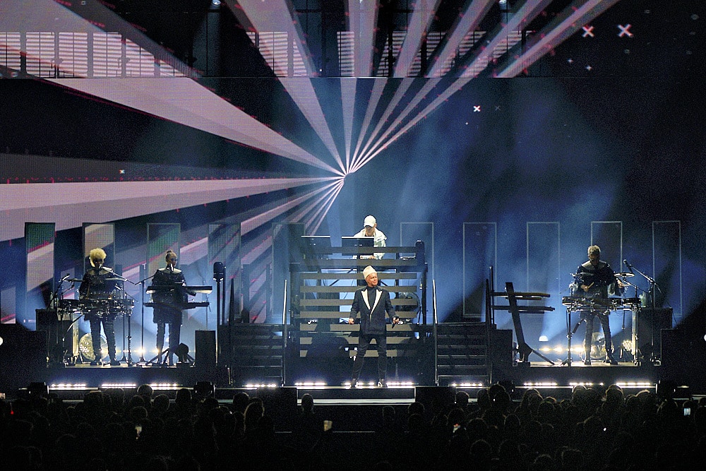Pet Shop Boys mit der Dreamworld-The Greatest Hits Live Tour 2024 in Hannover am 29.06.2024 © Ulrich Stamm