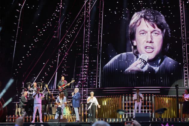 Roland Kaiser mit seiner Tournee 50 Jahre - 50 Hits - Die große Tournee zum 50. Bühnenjubiläum - Heinz von Heiden Arena in Hannover / Niedersachsen / Deutschland am 21.06.24 © Ulrich Stamm