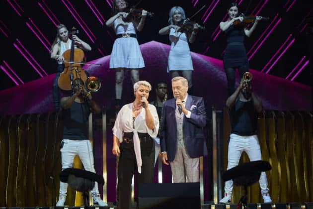 Roland Kaiser mit seiner Tournee 50 Jahre - 50 Hits - Die große Tournee zum 50. Bühnenjubiläum - Heinz von Heiden Arena in Hannover / Niedersachsen / Deutschland am 21.06.24 © Ulrich Stamm