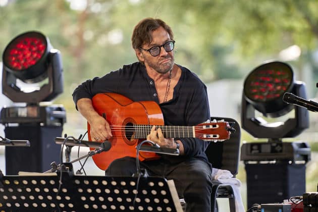 Al Di Meola Trio beim Sommerfestival 2024 BEATS, BAND und BEACH in der Autostadt Wolfsburg - Autostadt in Wolfsburg am 24.07.24 © Ulrich Stamm