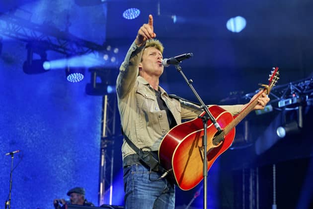 James Blunt spielt das finale Konzert des Sommerfestival 2024 in der Autostadt Wolfsburg am 4.August 2024 - Autostadt in Wolfsburg © Ulrich Stamm