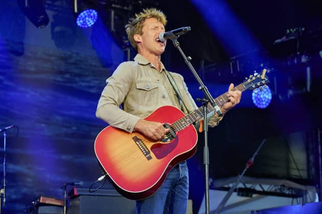 James Blunt spielt das finale Konzert des Sommerfestival 2024 in der Autostadt Wolfsburg am 4.August 2024 - Autostadt in Wolfsburg © Ulrich Stamm