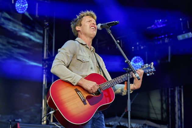 James Blunt spielt das finale Konzert des Sommerfestival 2024 in der Autostadt Wolfsburg am 4.August 2024 - Autostadt in Wolfsburg © Ulrich Stamm