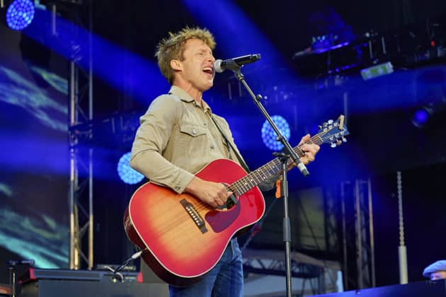 James Blunt spielt das finale Konzert des Sommerfestival 2024 in der Autostadt Wolfsburg am 4.August 2024 - Autostadt in Wolfsburg © Ulrich Stamm