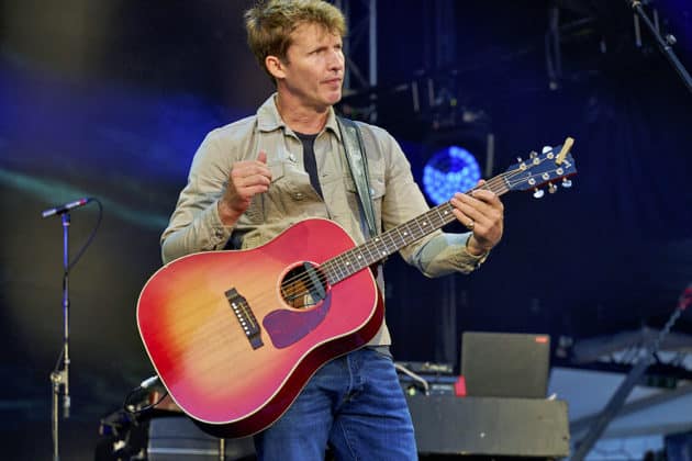 James Blunt spielt das finale Konzert des Sommerfestival 2024 in der Autostadt Wolfsburg am 4.August 2024 - Autostadt in Wolfsburg © Ulrich Stamm