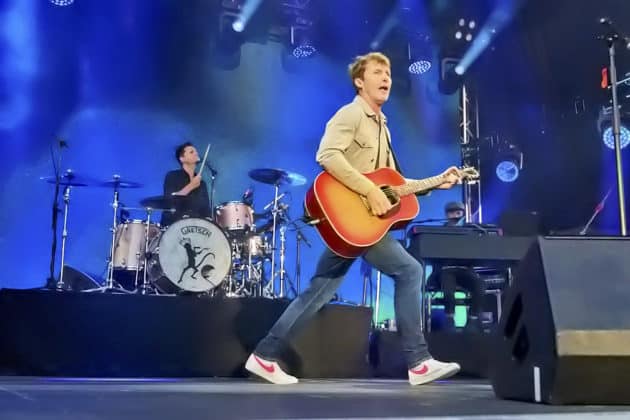 James Blunt spielt das finale Konzert des Sommerfestival 2024 in der Autostadt Wolfsburg am 4.August 2024 - Autostadt in Wolfsburg © Ulrich Stamm