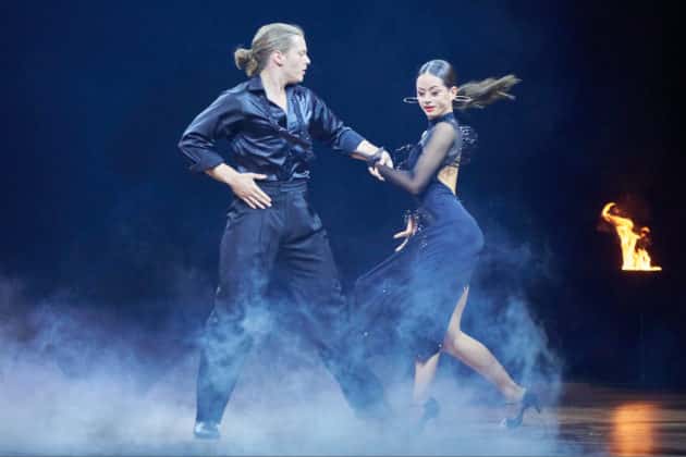 Gabriel Kelly und Malika Dzumaev- Let's dance - Die Show 2024 - ZAG Arena in Hannover am 15.11.2024 © Ulrich Stamm