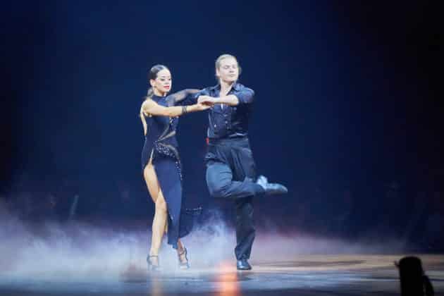 Gabriel Kelly und Malika Dzumaev- Let's dance - Die Show 2024 - ZAG Arena in Hannover am 15.11.2024 © Ulrich Stamm
