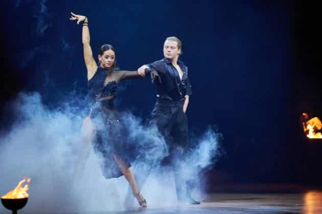 Gabriel Kelly und Malika Dzumaev- Let's dance - Die Show 2024 - ZAG Arena in Hannover am 15.11.2024 © Ulrich Stamm