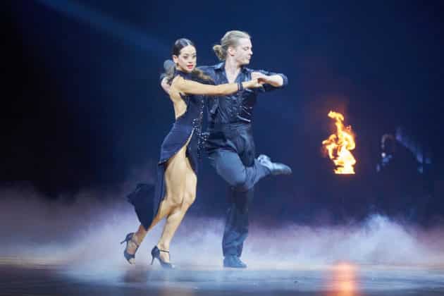 Gabriel Kelly und Malika Dzumaev- Let's dance - Die Show 2024 - ZAG Arena in Hannover am 15.11.2024 © Ulrich Stamm