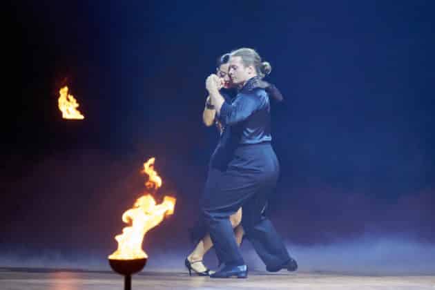 Gabriel Kelly und Malika Dzumaev- Let's dance - Die Show 2024 - ZAG Arena in Hannover am 15.11.2024 © Ulrich Stamm