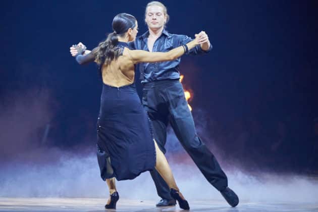 Gabriel Kelly und Malika Dzumaev- Let's dance - Die Show 2024 - ZAG Arena in Hannover am 15.11.2024 © Ulrich Stamm