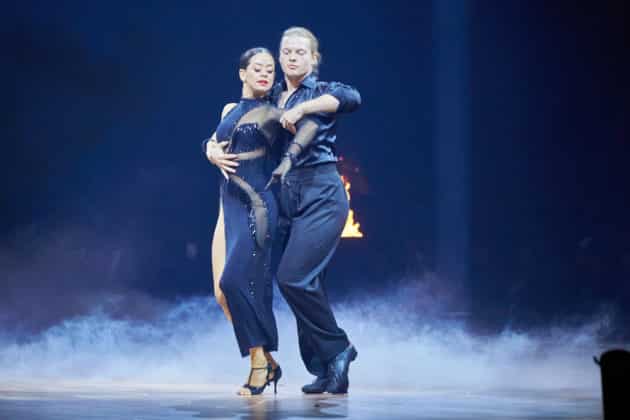 Gabriel Kelly und Malika Dzumaev- Let's dance - Die Show 2024 - ZAG Arena in Hannover am 15.11.2024 © Ulrich Stamm
