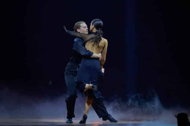 Gabriel Kelly und Malika Dzumaev- Let's dance - Die Show 2024 - ZAG Arena in Hannover am 15.11.2024 © Ulrich Stamm
