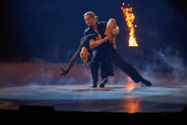 Gabriel Kelly und Malika Dzumaev- Let's dance - Die Show 2024 - ZAG Arena in Hannover am 15.11.2024 © Ulrich Stamm