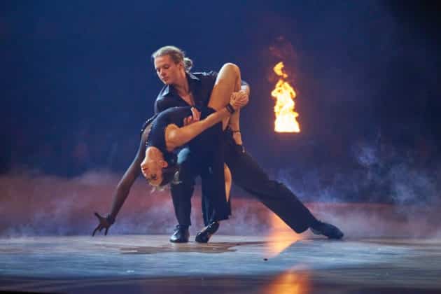 Gabriel Kelly und Malika Dzumaev- Let's dance - Die Show 2024 - ZAG Arena in Hannover am 15.11.2024 © Ulrich Stamm