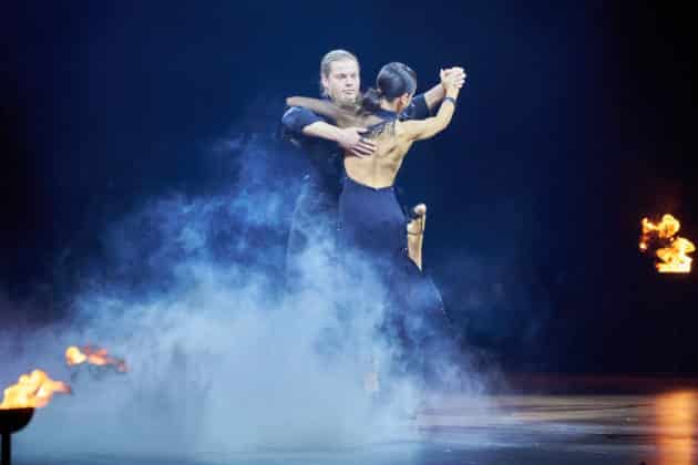 Gabriel Kelly und Malika Dzumaev- Let's dance - Die Show 2024 - ZAG Arena in Hannover am 15.11.2024 © Ulrich Stamm