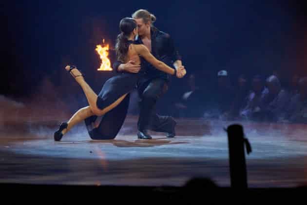 Gabriel Kelly und Malika Dzumaev- Let's dance - Die Show 2024 - ZAG Arena in Hannover am 15.11.2024 © Ulrich Stamm