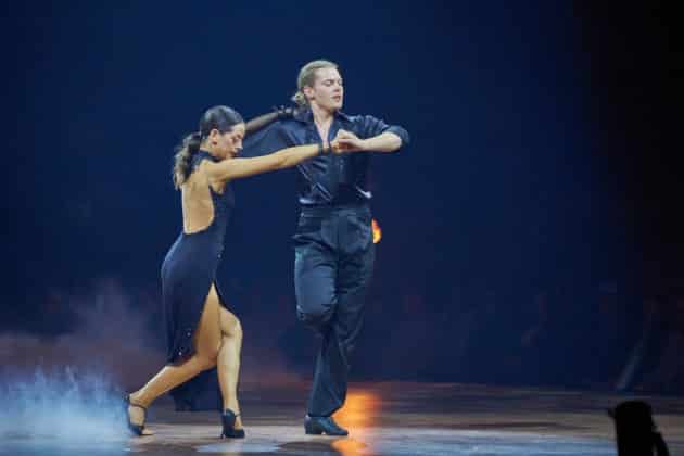 Gabriel Kelly und Malika Dzumaev- Let's dance - Die Show 2024 - ZAG Arena in Hannover am 15.11.2024 © Ulrich Stamm