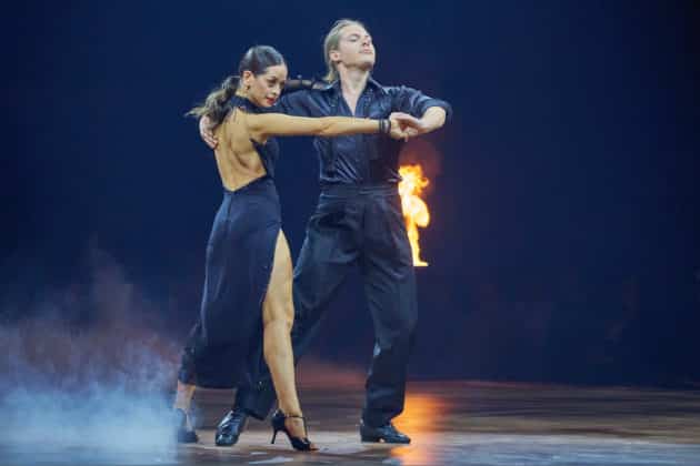 Gabriel Kelly und Malika Dzumaev- Let's dance - Die Show 2024 - ZAG Arena in Hannover am 15.11.2024 © Ulrich Stamm