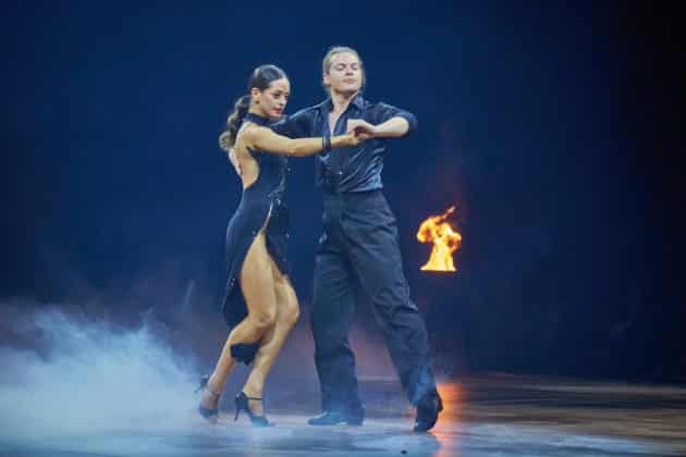 Gabriel Kelly und Malika Dzumaev- Let's dance - Die Show 2024 - ZAG Arena in Hannover am 15.11.2024 © Ulrich Stamm