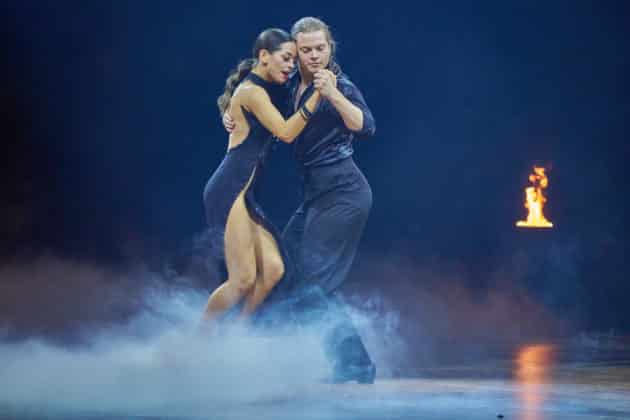 Gabriel Kelly und Malika Dzumaev- Let's dance - Die Show 2024 - ZAG Arena in Hannover am 15.11.2024 © Ulrich Stamm