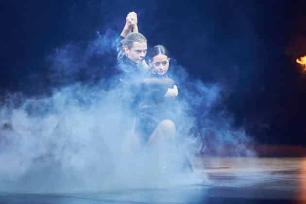 Gabriel Kelly und Malika Dzumaev- Let's dance - Die Show 2024 - ZAG Arena in Hannover am 15.11.2024 © Ulrich Stamm