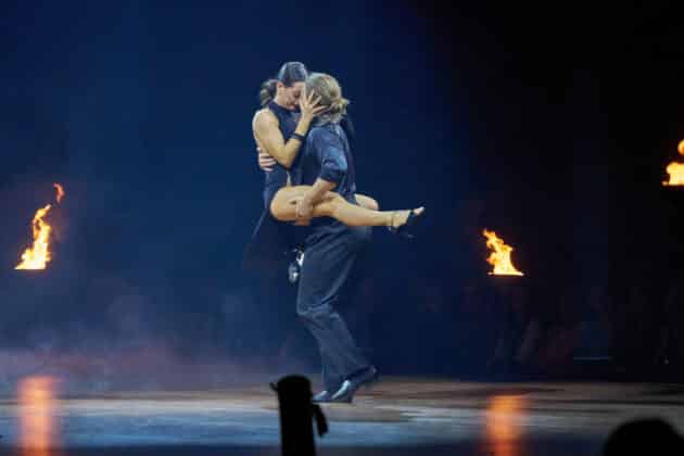 Gabriel Kelly und Malika Dzumaev- Let's dance - Die Show 2024 - ZAG Arena in Hannover am 15.11.2024 © Ulrich Stamm