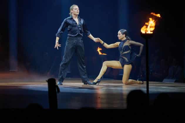 Gabriel Kelly und Malika Dzumaev- Let's dance - Die Show 2024 - ZAG Arena in Hannover am 15.11.2024 © Ulrich Stamm
