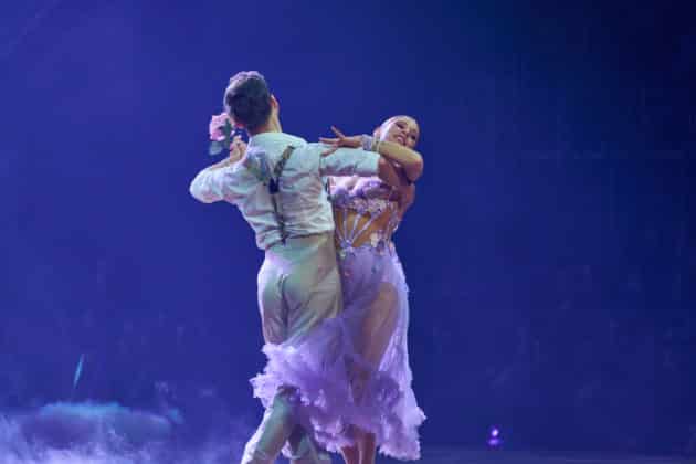 Jana Wosnitza und Vadim Garbuzow - Let's dance - Die Show 2024 - ZAG Arena in Hannover am 15.11.2024 © Ulrich Stamm